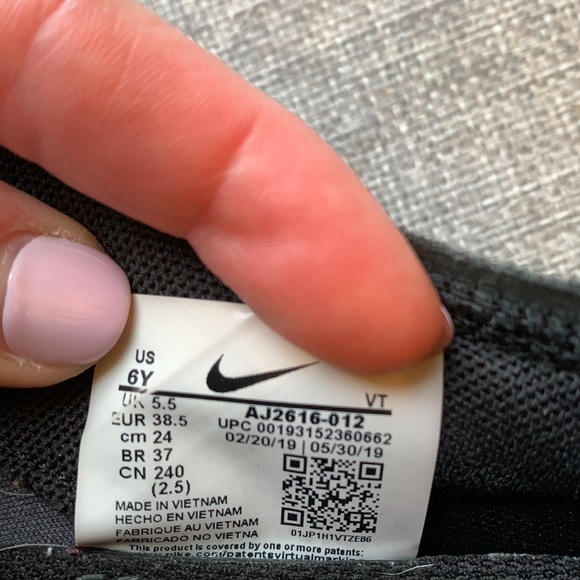 Nike Vapormax 2019 Youth size 6 - Picture 6 of 8